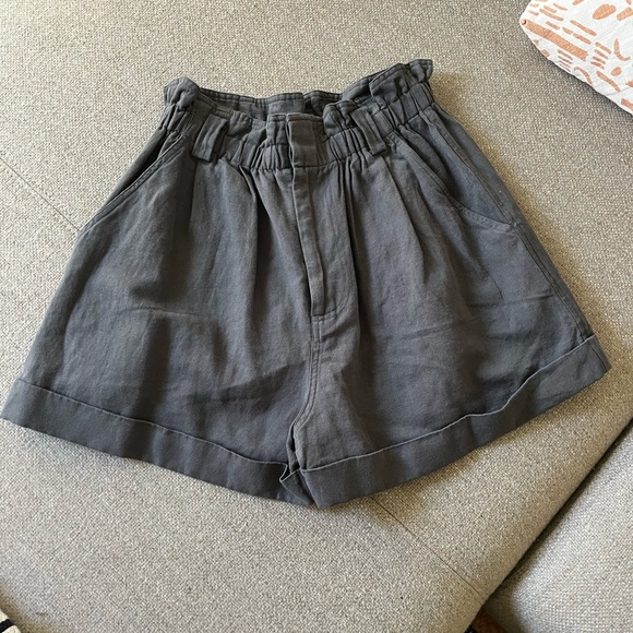 Apiece Apart Shorts - great preowned condition - Picture 2 of 10
